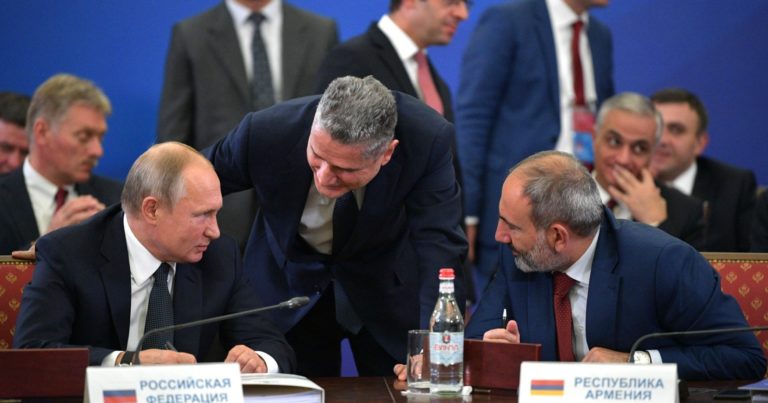 Paşinyan Putindən nəhayət ki, “molodes” aldı
