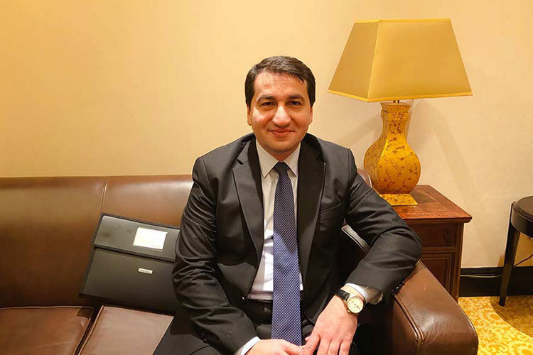 Hikmət Hacıyev: “Azərbaycanın böyük dostu COVID-19-dan vəfat edib”