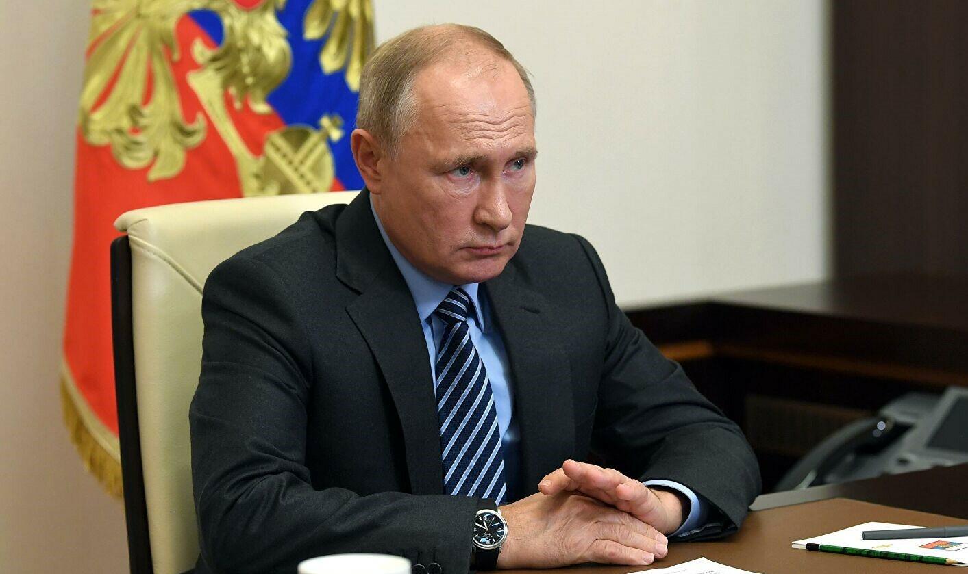Putin əsəbləşdi: \\\"Mənə burda nağıl danışırsız\\\"