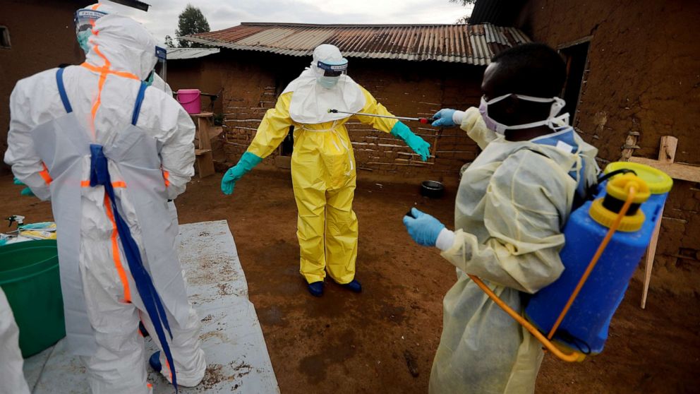 \"Ebola\" sürətlə yayılır, ölənlərin sayı 131-ə çatdı