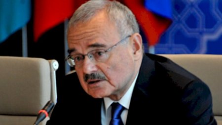 Artur Rasizadədən səhhətinin ağır olması ilə bağlı yayılan xəbərə REAKSİYA