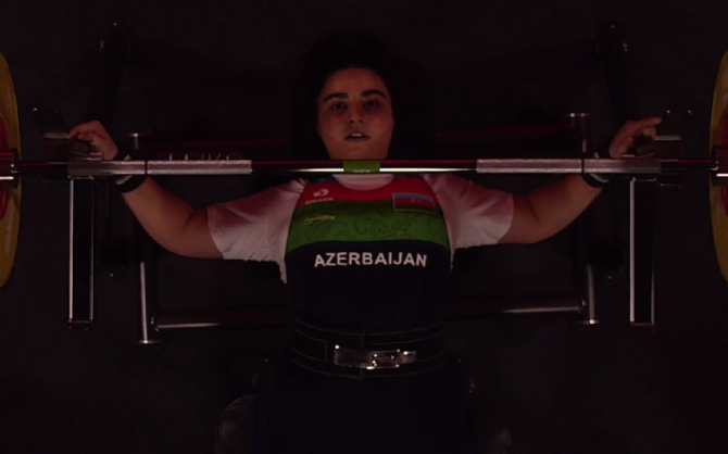 Pauerlifterimiz dünya çempionatının qızıl medalını qazanıb