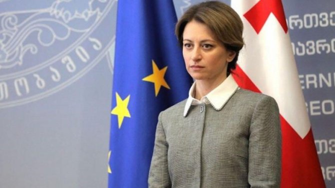 Gürcüstanda xanım nazir istefa verdi