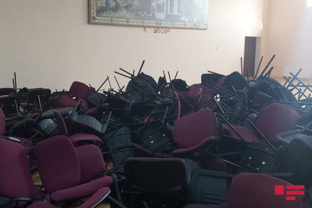 Azərbaycanda məktəbə hücum edildi, məktəb bu hala salındı - FOTO