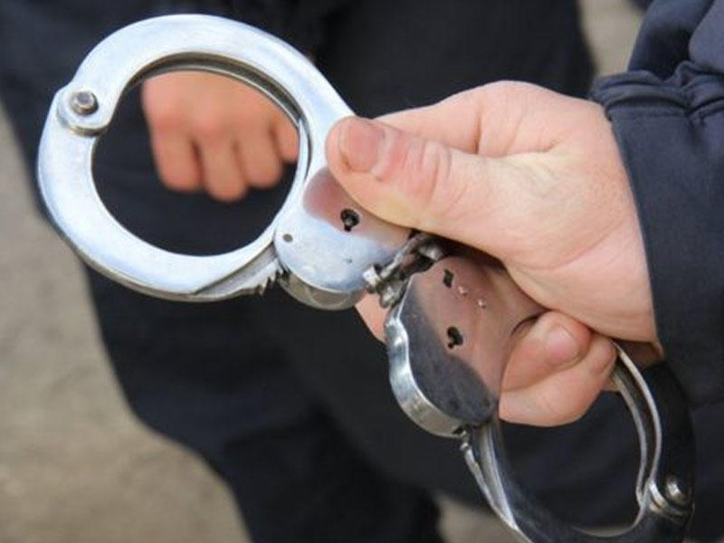 Gəncədə oğul atasını doğradı - Səbəb dəhşətə gətirir - VİDEO