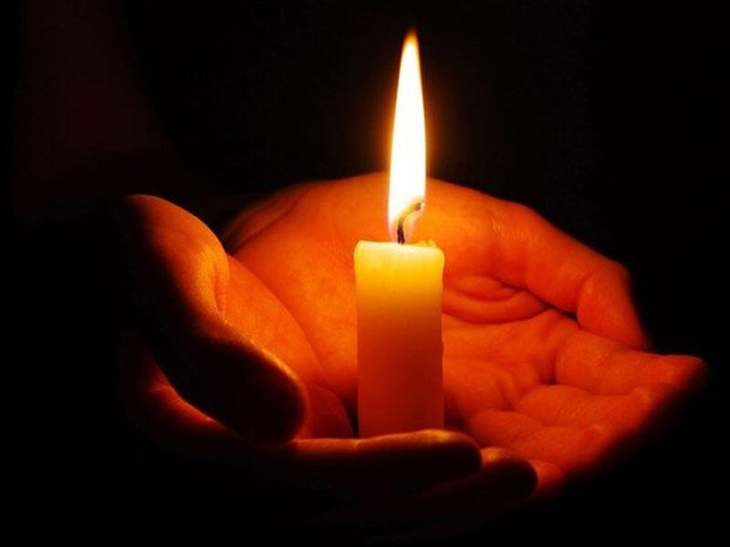 Ziyarətgahlarda şam yandırmaq düzgündürmü?