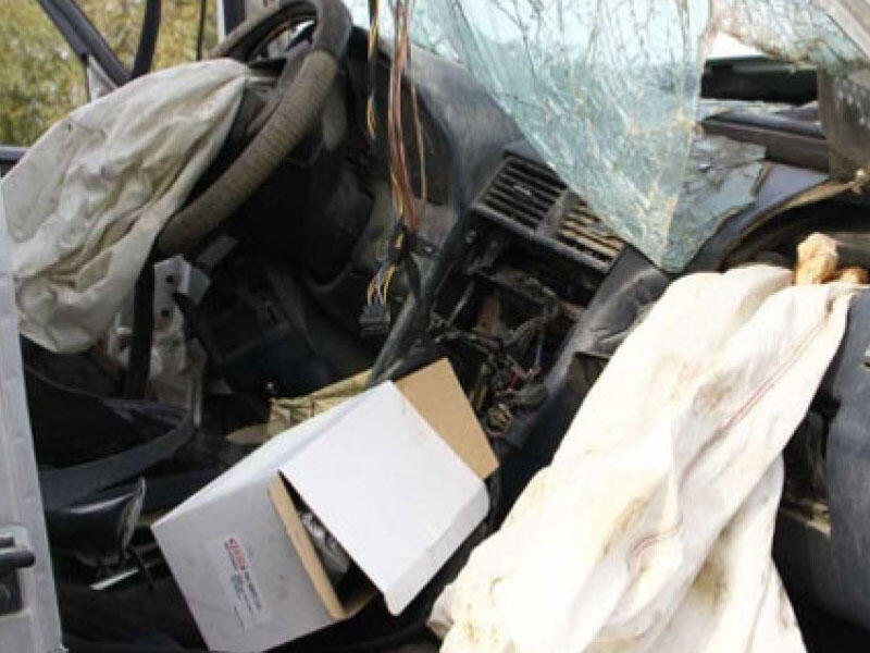 Azərbaycanda mikroavtobus aşıb, ölən və xəsarət alanlar var
