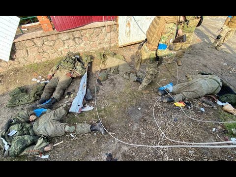 Ukrayna küçələrində dəhşət: Küçələr rus əsgərlərinin meyitləri ilə doludur (18+VİDEO)