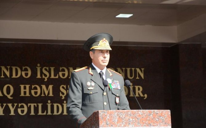Vilayət Eyvazov Polis Akademiyası rəisinin birinci müavinini təqaüdə göndərib