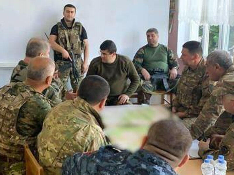 Separatçı Araik Moskvaya üz tutur: təhlükəli ssenari