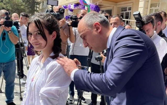Emin Əmrullayev “Son zəng”də - Fotolar