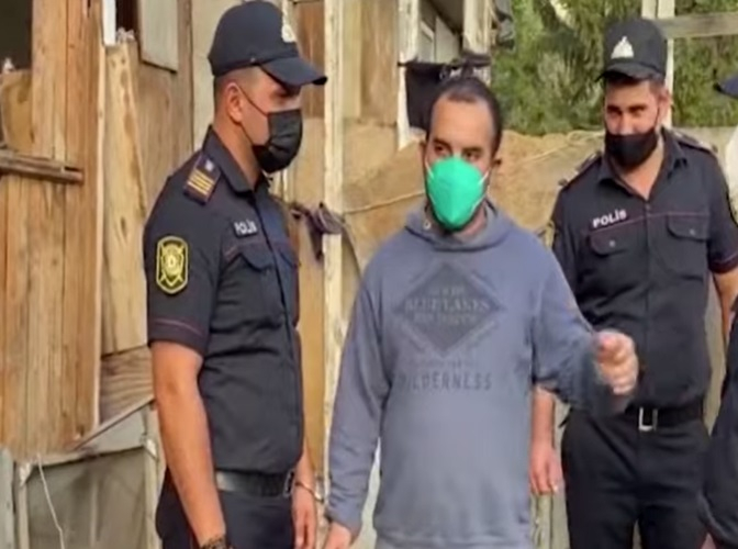 Maşından qızlara söz atan oğlanı görün nə etdilər - Azərbaycanda şok hadisə