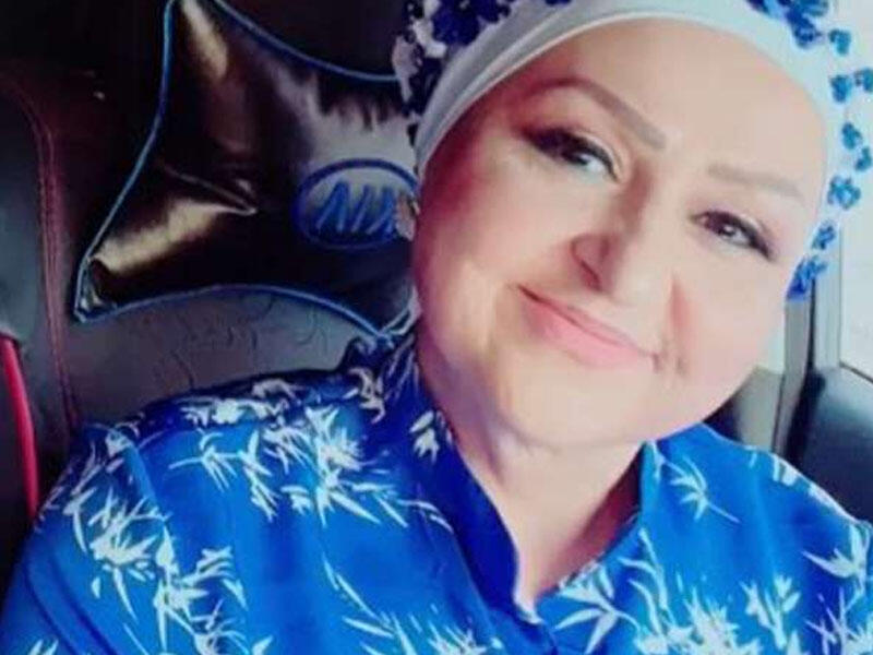 İzləyicisi Toppuş bacıya “keçəl” dedi - Canlı yayımda ağladı - VİDEO
