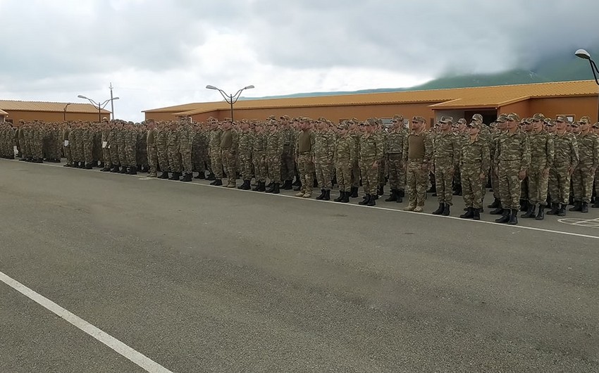 RƏSMİ XƏBƏR: Azərbaycanda ehtiyatda olan bir qrup hərbçi təlim toplanışına çağırılıb