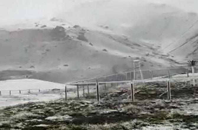 Azərbaycana qar yağıb