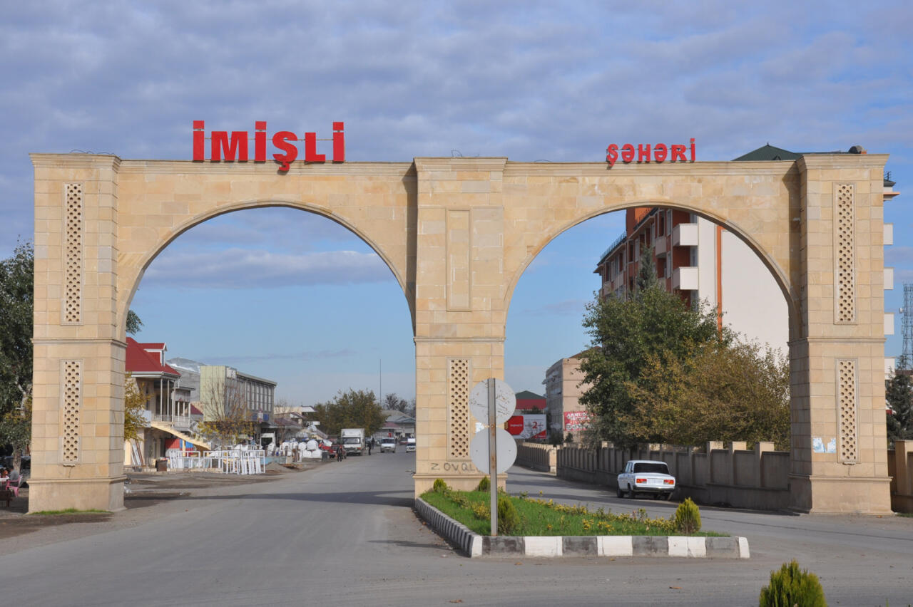Arvadını amansızlıqla qətlə yetirən ər saxlanıldı