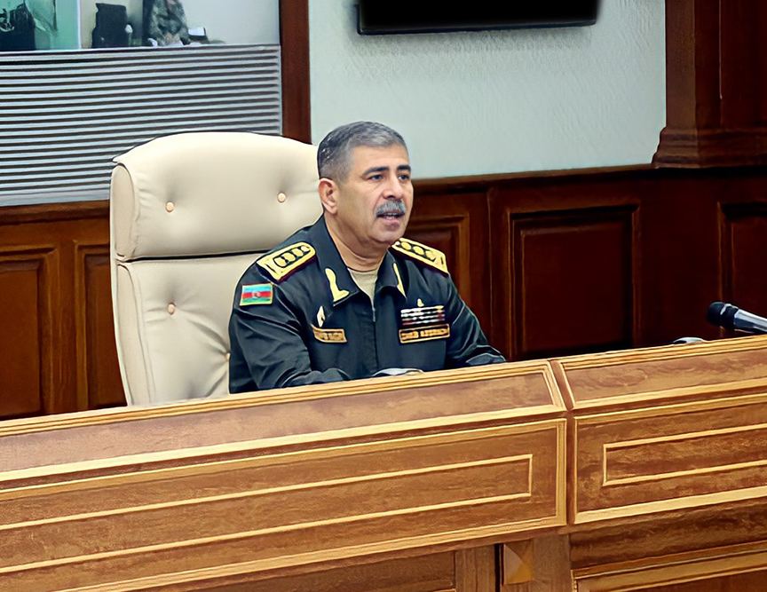 Döyüş hazırlığı tədbirləri yüksək səviyyədə keçirilməli, tapşırıqlar operativ icra olunmalıdır - Zakir Həsənov
