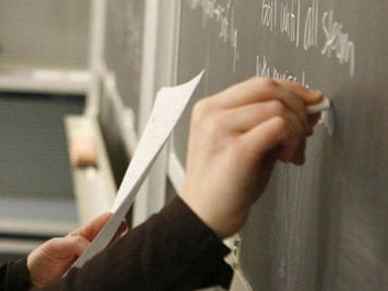 Müəllimlərin maaşlarına aylıq əlavələrlə bağlı suallara CAVABLAR