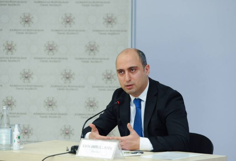 “6 saat dərs deyən müəllimin bu qədər maaş alması normaldır” - Emin Əmrullayev