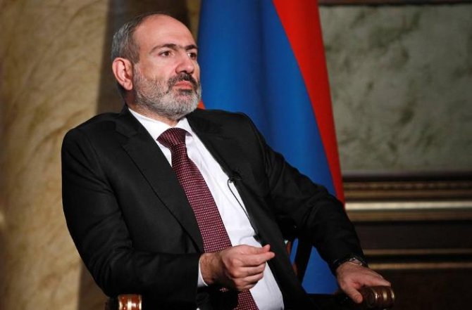 Paşinyan Brüsselə getdi