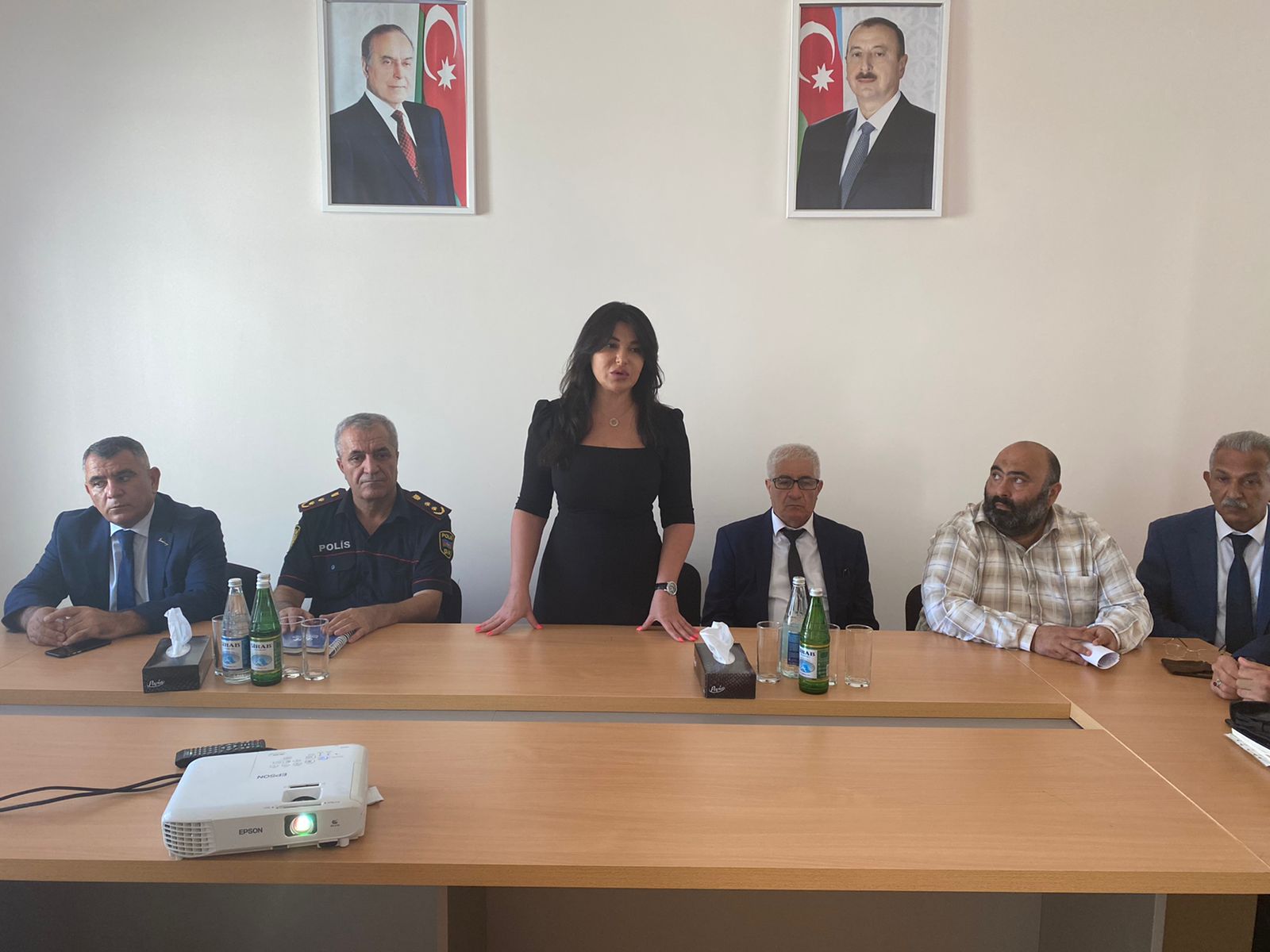 Suraxanıda məişət zorakılığının qarşısının alınması məqsədilə silsilə maarifləndirici tədbirlər keçirilir