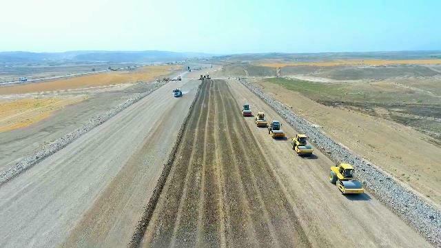 Naxçıvana avtomobil yolu açılır