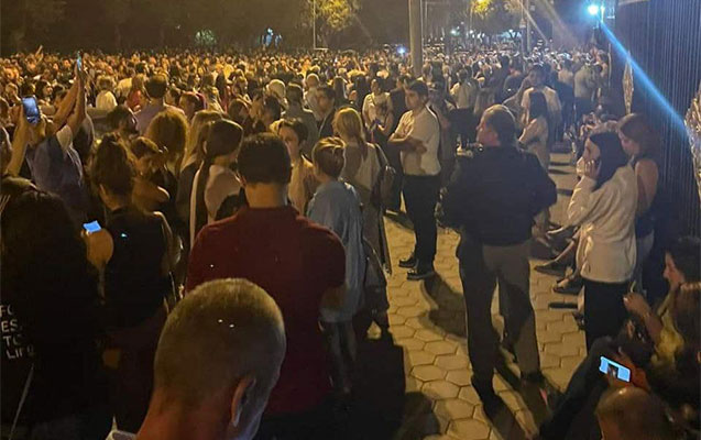 SON DƏQİQƏ! Ermənistanda gecə saatlarında ara qarışdı: Əhali küçələrə axışır