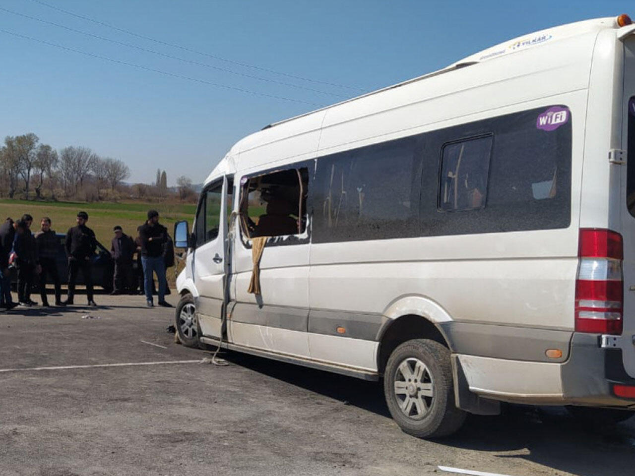 Azərbaycanda mikroavtobuslar toqquşdu - 15 yaralı var