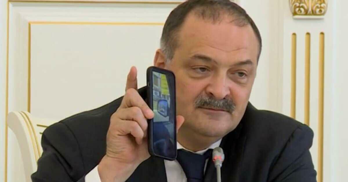 Dağıstan lideri səfərbərlik çağırışına QƏZƏBLƏNDİ: \\\"Siz nəsiniz, axmaqlar?\\\" - VİDEO