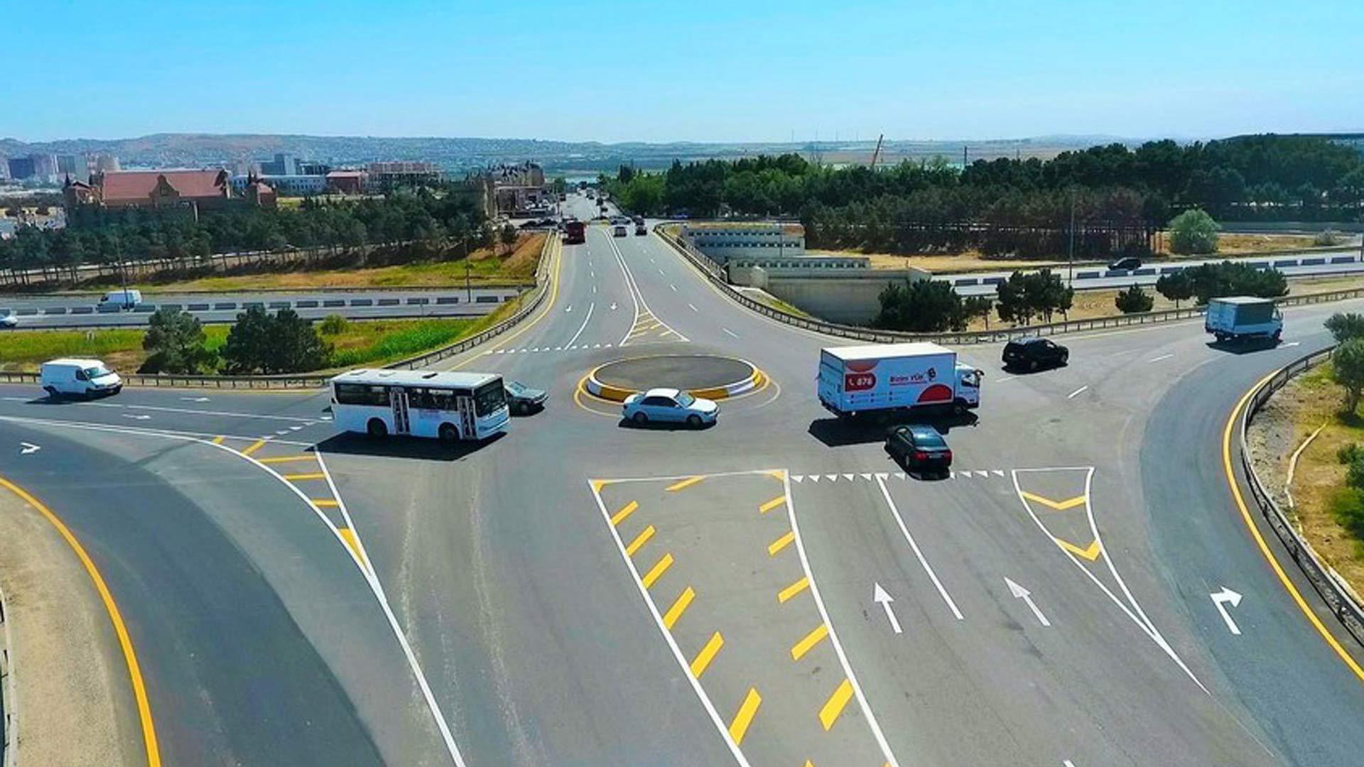 \\\"Azəravtoyol\\\" 10 metrlik yolu necə 7 kilometr edə bilib?- VİDEO
