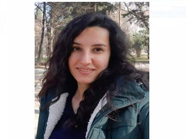 Şəhidimizin tələbə bacısı əməliyyatdan üç gün sonra vəfat etdi