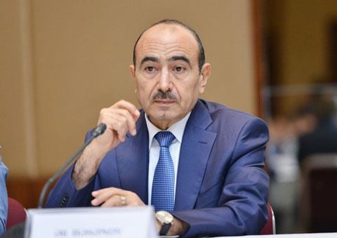 Əli Həsənovun oğlundan sonra qızını da “gizlətdilər” - Faktlar