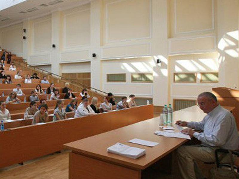2022/11/17/1668701799_universitet_27476567.jpg