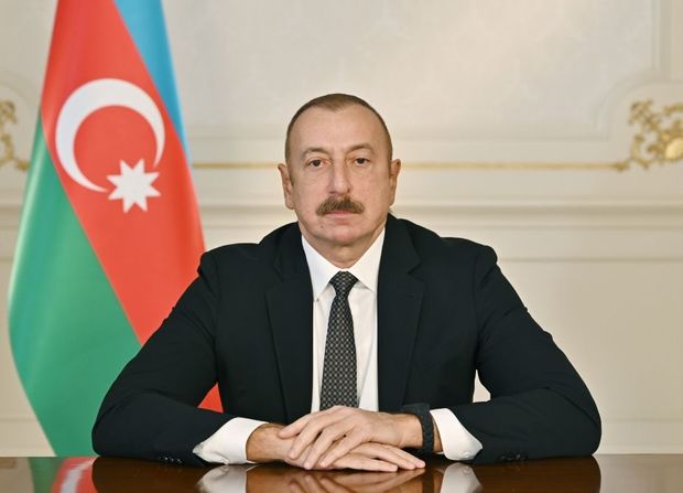 İlham Əliyev Kasım-Jomart Tokayevi təbrik etdi