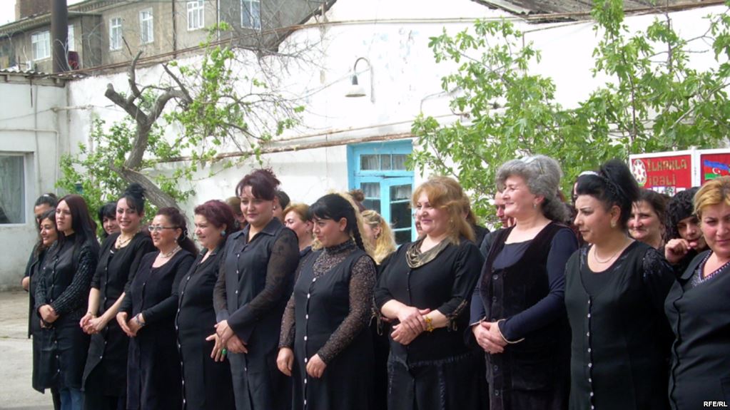 Məhkum qadınlar hansı hallarda həbsxanadan kənarda yaşaya bilər? - CAVAB