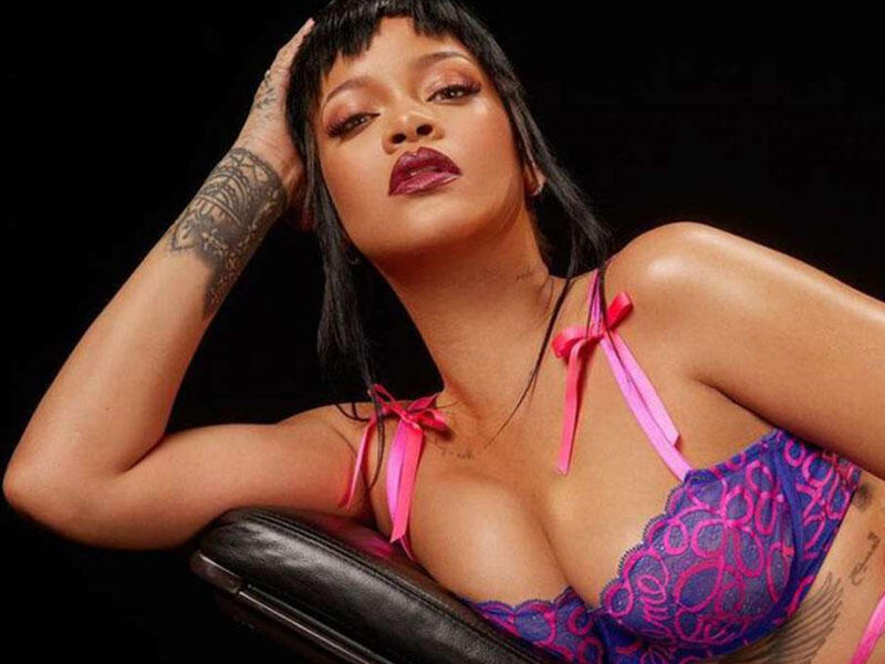 Rihanna milyon dollarlıq müqavilə imzaladı
