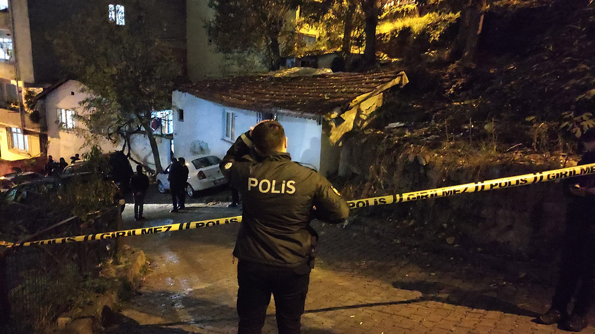 Evdən 3 nəfərin meyiti tapıldı