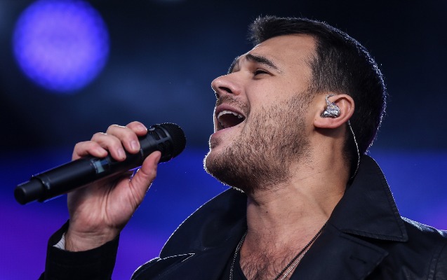 Emin bir konsertindən milyonlar qazanır - Siyahı açıqlandı