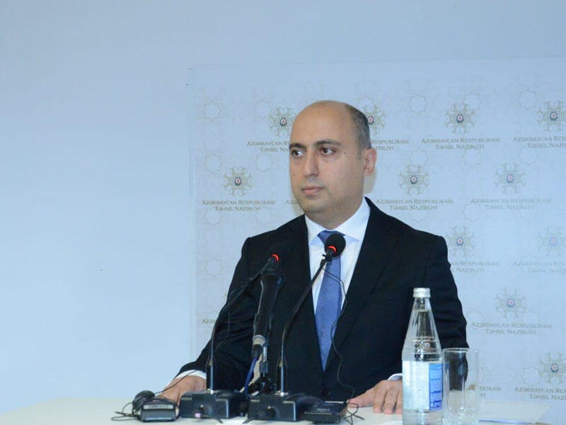 Azərbaycanda külli miqdarda saxta diplom verilib - Emin Əmrullayev