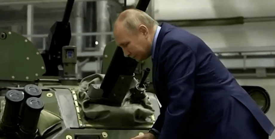 Putin tanka çıxdı - VİDEO