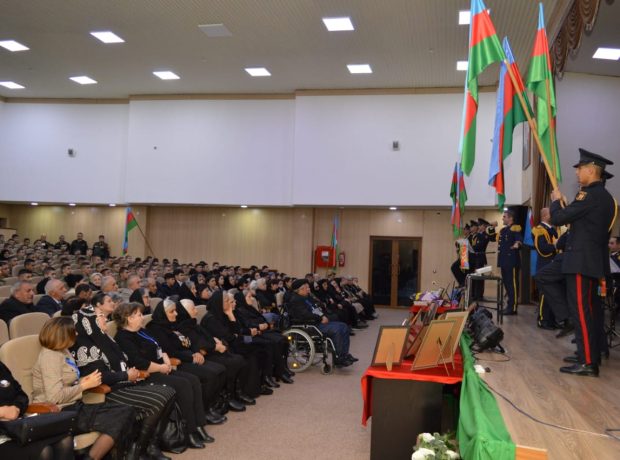 C.Naxçıvanski adına hərbi liseydə “Qax Şəhidləri” kitabının təqdimatı oldu