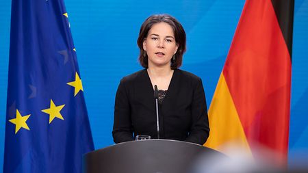 Almaniya Ukraynaya yardımı davam etdirməyə çağırıb
