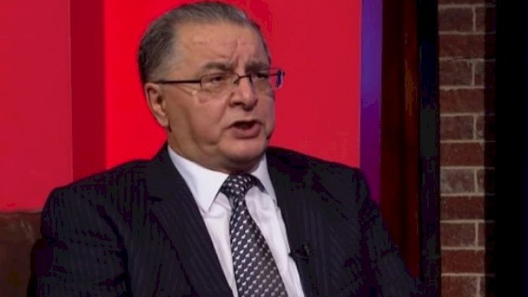 “Qəşəng qızların hamısı nazirliklərdə katibə işləyir, geyimləri 5-10 min manatdır”