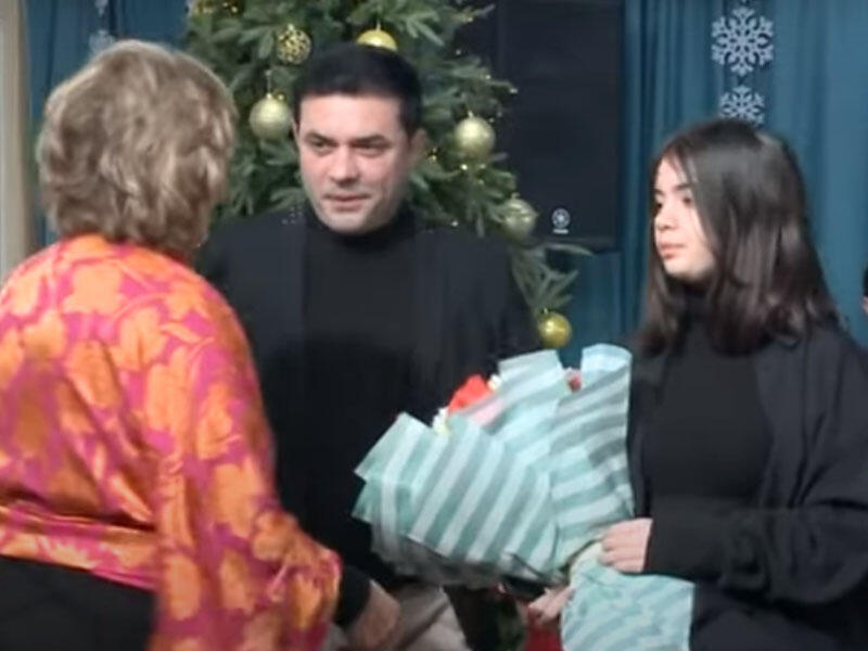 Rəvan Qarayev ilk evliliyindən olan qızını üzə çıxardı - VİDEO