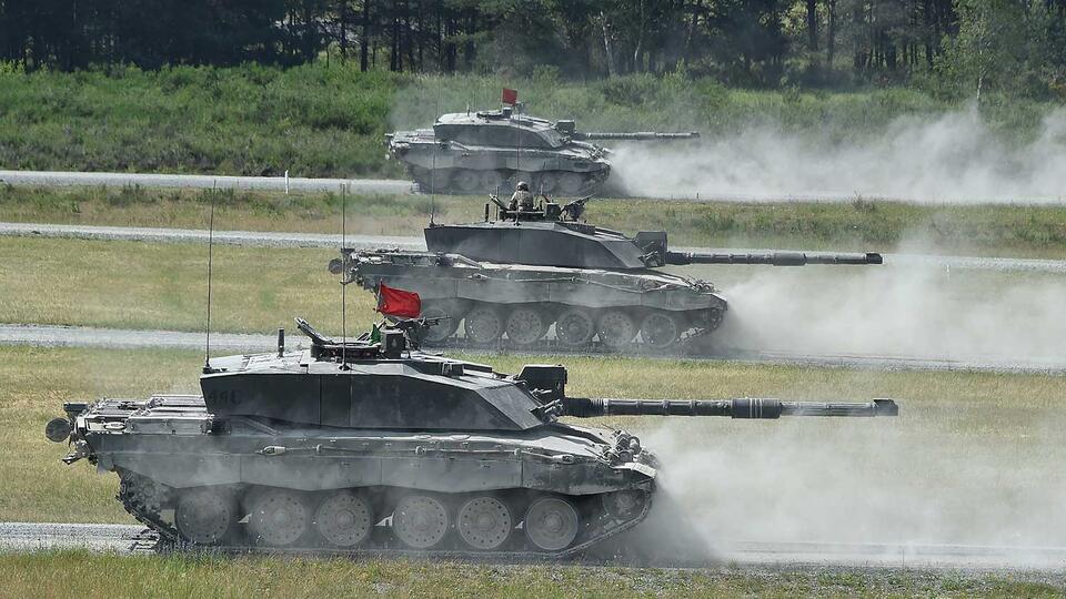 Avropa Şurasının rəhbəri Ukraynaya tankların tədarükünə razılıq verib