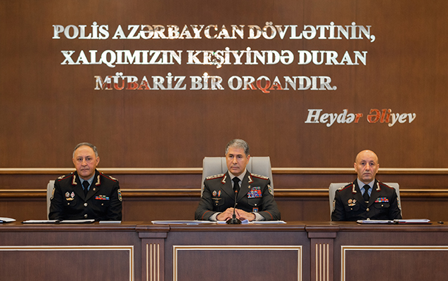 Vilayət Eyvazov tıxaclarla bağlı tapşırıq verdi