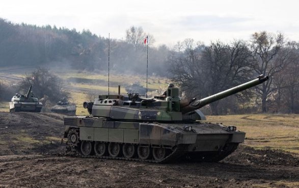 Fransa əsas tanklarını Ukraynaya verməyi düşünür