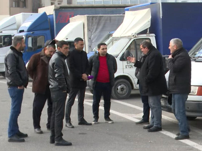 Bu avtomobillərin sürücülərinə eyni anda cərimə protokolları gəldi - VİDEO