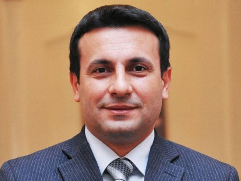 Elnur Hidayətoğlu vəzifəsindən azad edildi