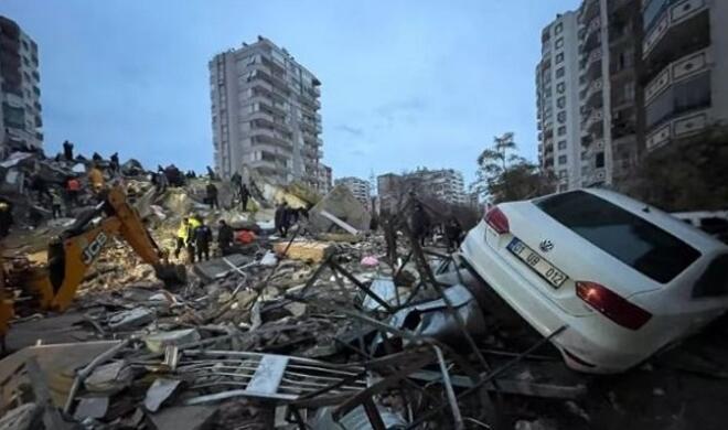 Türkiyə zəlzələni 130 atom bombası ilə müqayisə edir